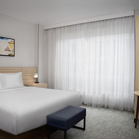 Towneplace Suites By Marriott New York Manhattan/Times Square Exterior foto
