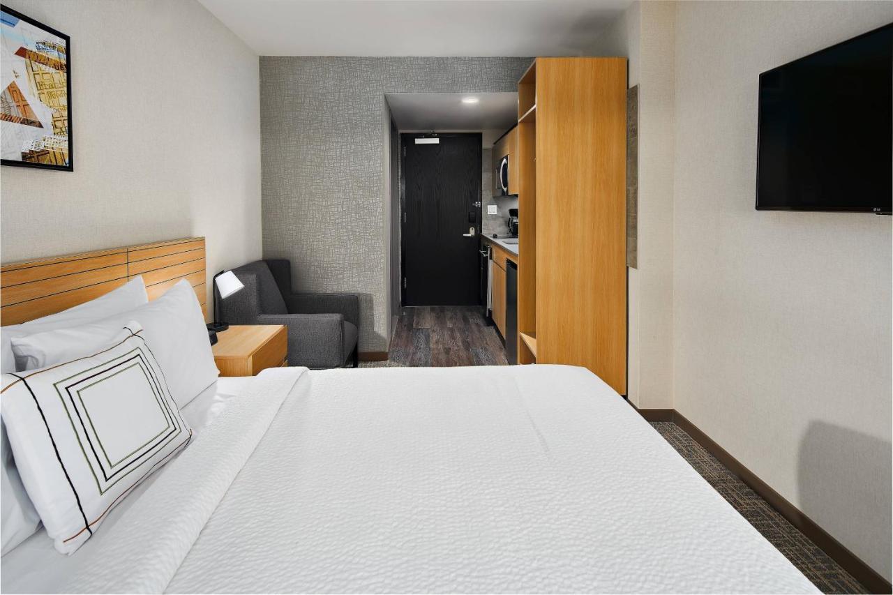 Towneplace Suites By Marriott New York Manhattan/Times Square Exterior foto