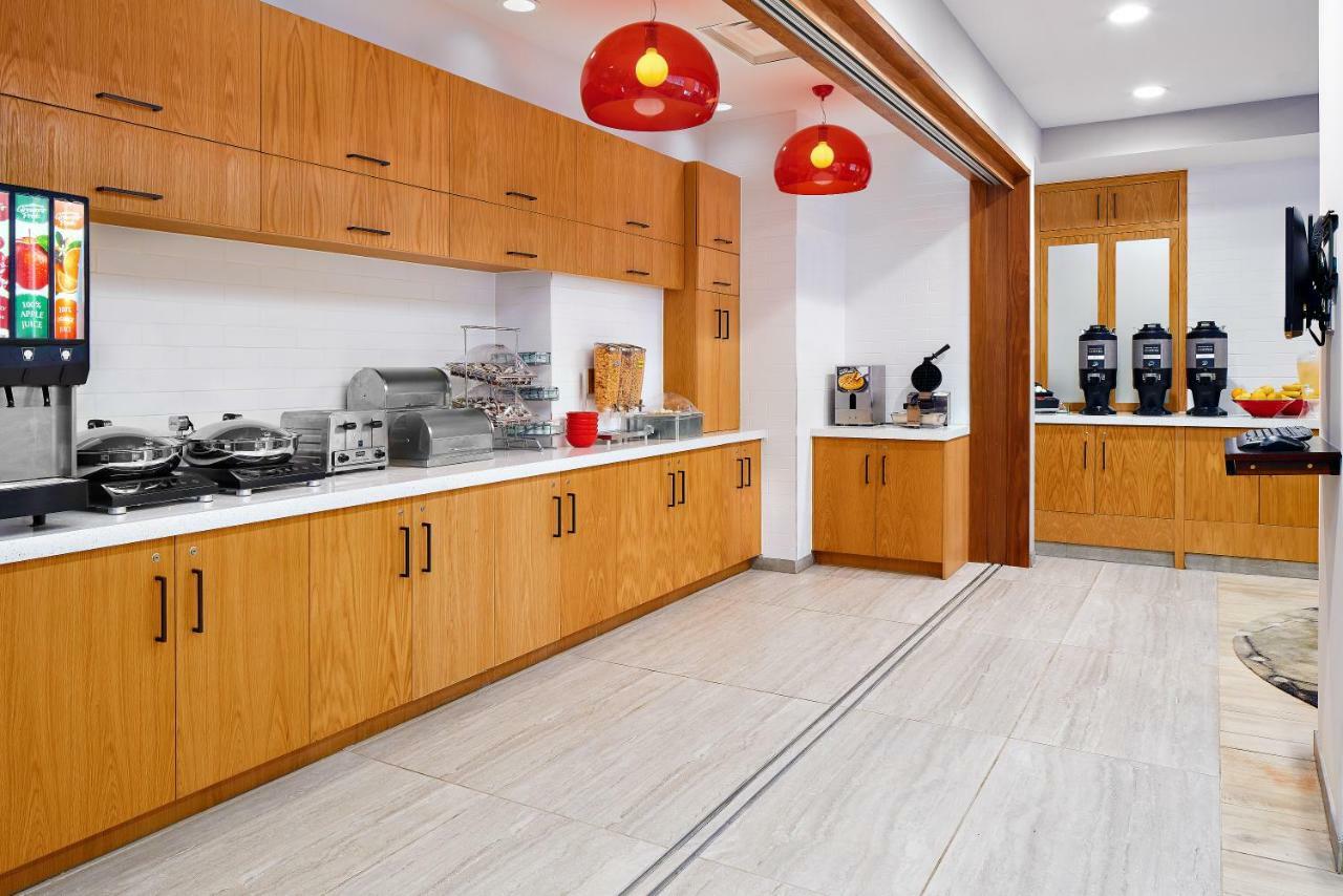 Towneplace Suites By Marriott New York Manhattan/Times Square Exterior foto